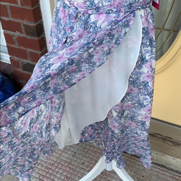 Vince Camuto Floral Dress - Picture 4 of 15